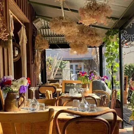2 Steps From Bergerie Beach! Hyeres